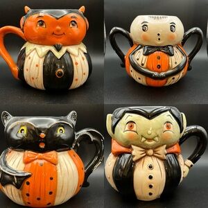 RESERVED for daniellebadon72 Halloween Character Mug Set